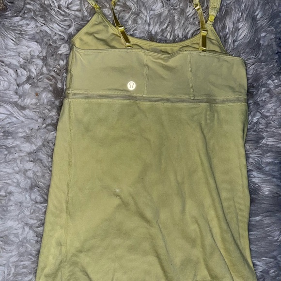 Lululemon sz 6 tank - Picture 3 of 3
